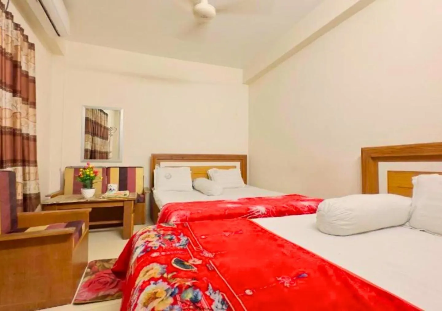 Hotel New Royal Palace Dhanmondi Dhaka