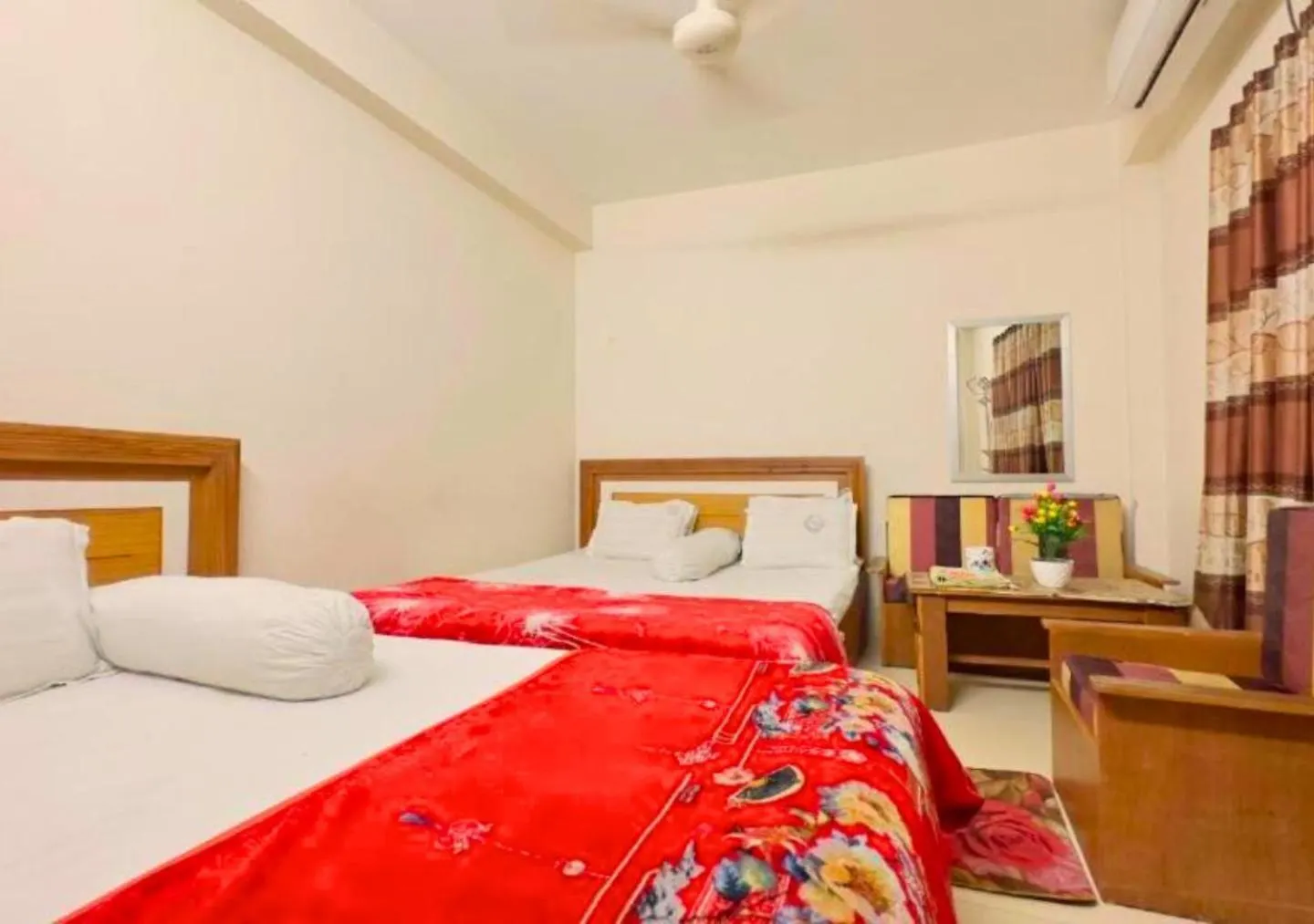 Hotel New Royal Palace Dhanmondi Dhaka Bangladesh