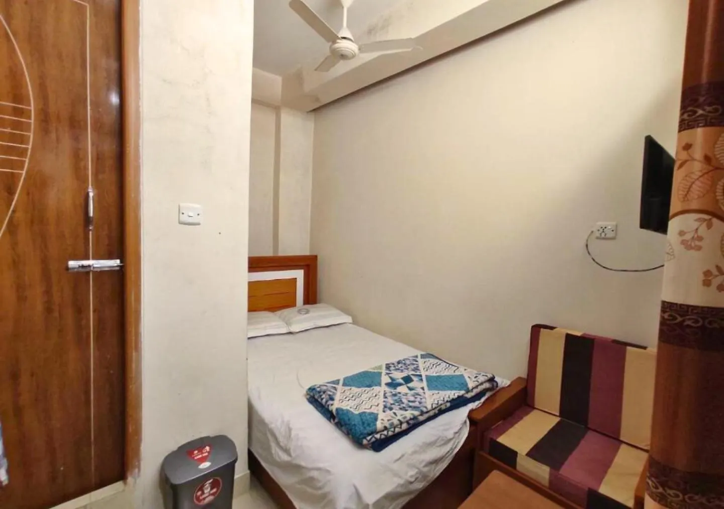 Hotel New Royal Palace Dhanmondi Dhaka