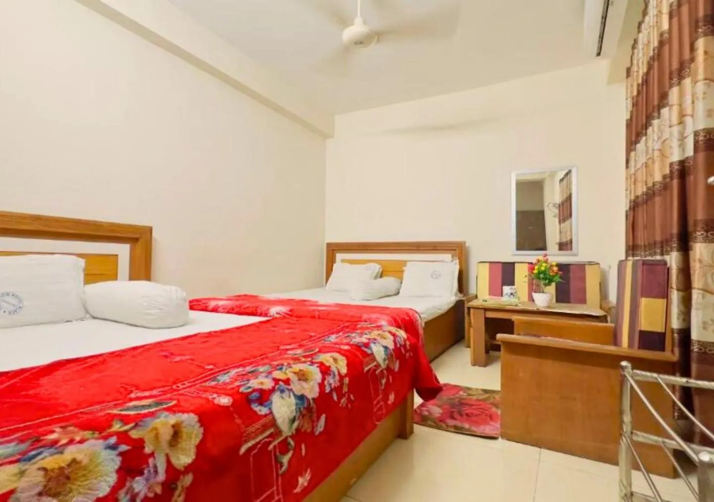 Hotel New Royal Palace Dhanmondi Dhaka Bangladesh